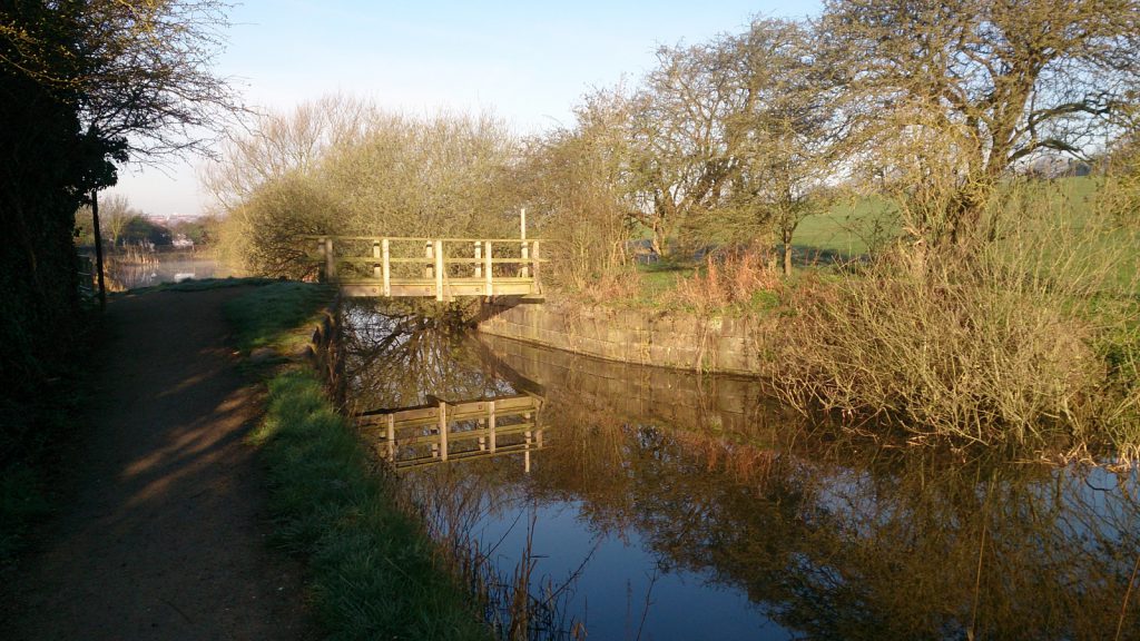 Photo of a footbridge over the Nottingham Canal, Cossall