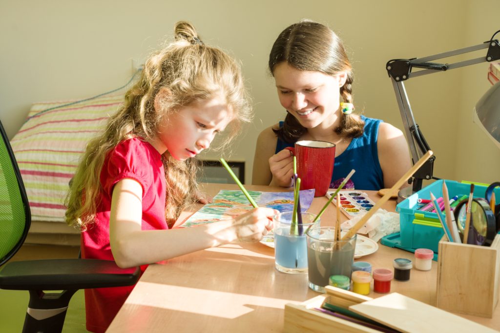 image of children doing art